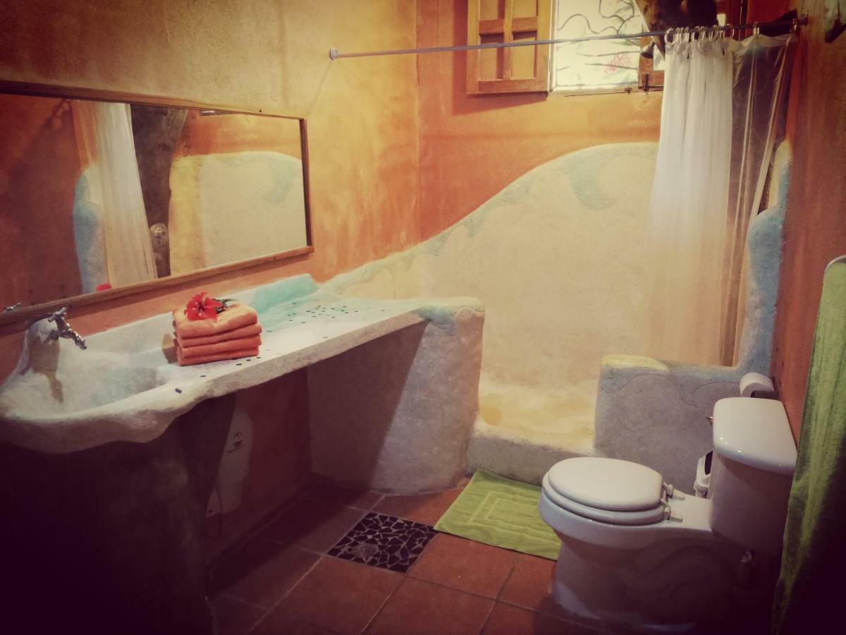 Cabuya  Mundo Goub'Art Bed & Breakfast エクステリア 写真